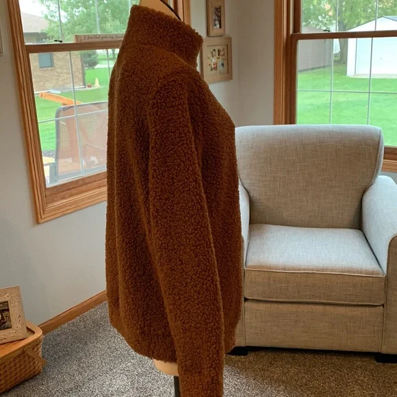 Betsy's Boutique Pull Over Top , Brown, Size Small - Picture 4 of 12